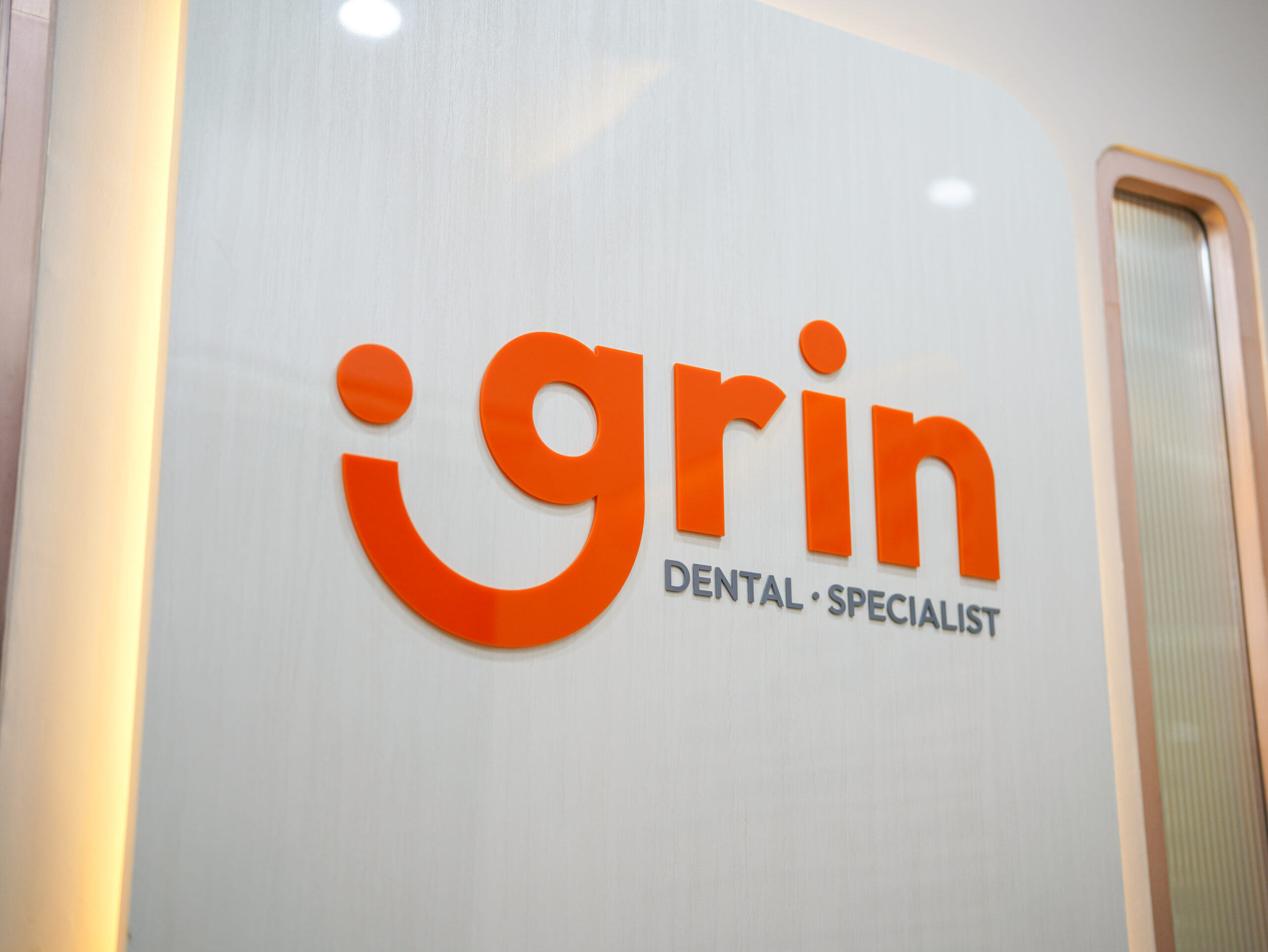 Grin-Logo-Signage-New-scaled
